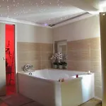 Апартаменты Baignoire Double Centre Port Ла-Сьота