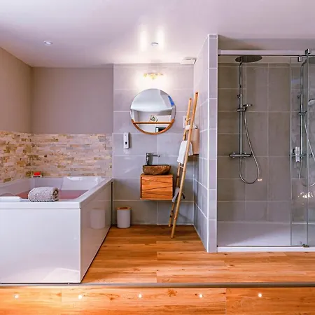 Baignoire Double Centre Port * Λα Σιοτά